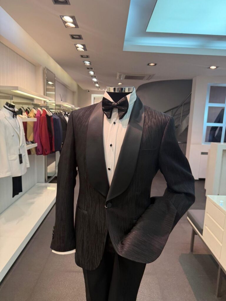 Textured Shawl Tuxedo — Black