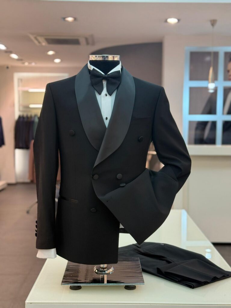 Double-Breasted Shawl Tuxedo — Black